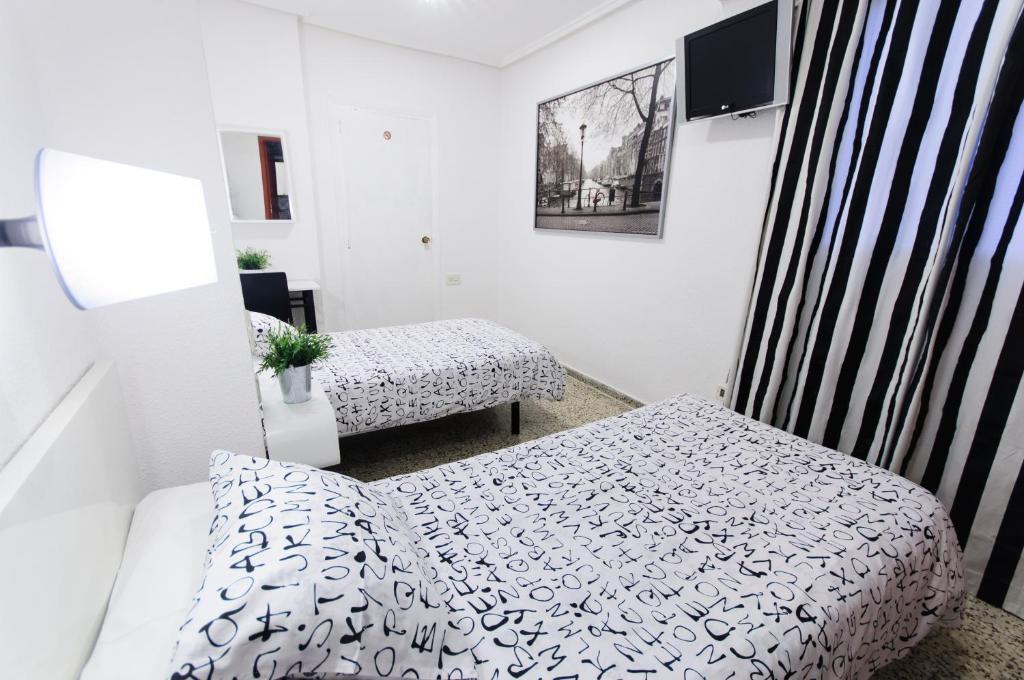 Hostal On Dormire Βαλένθια Εξωτερικό φωτογραφία